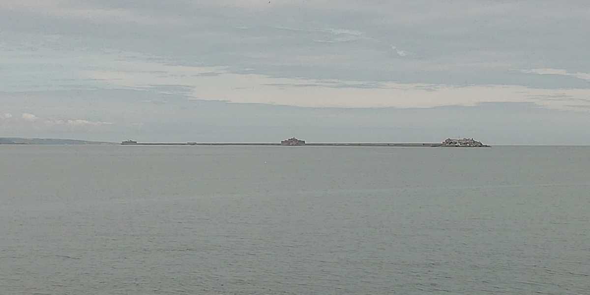 dique fuerte ile pelee chebourg normandia francia