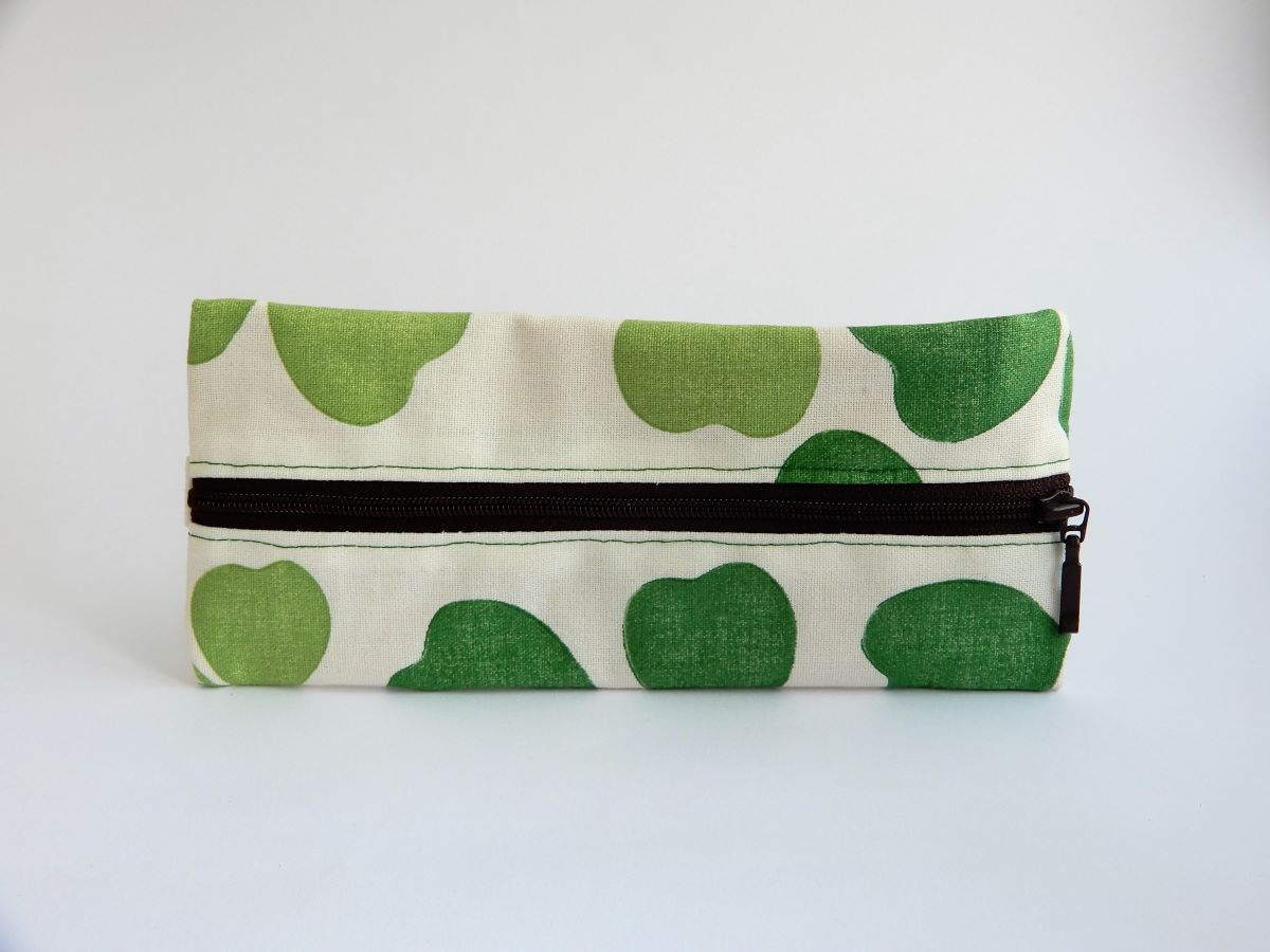 estuche libreta manzanas