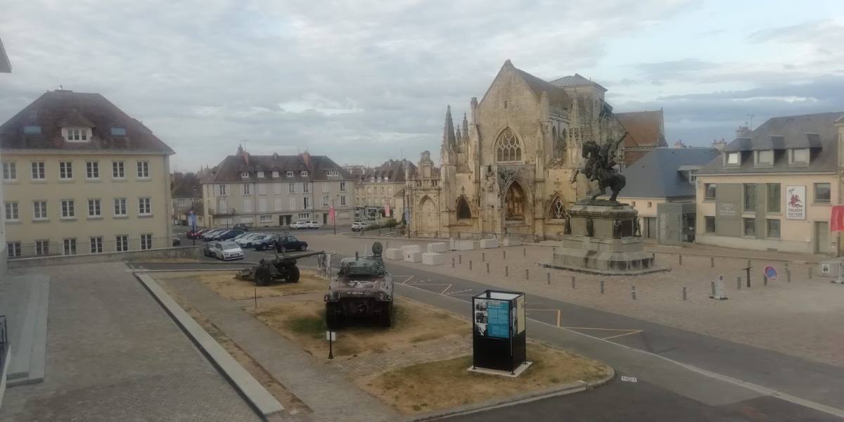 falaise centro historico francia