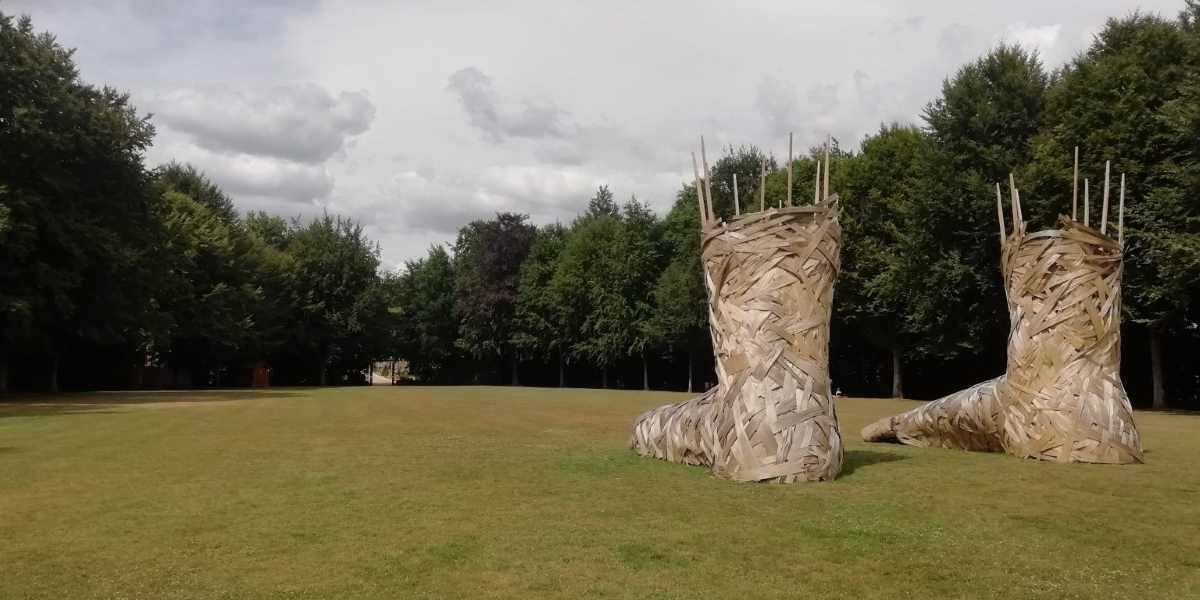 parque castillo flers arte normandia francia