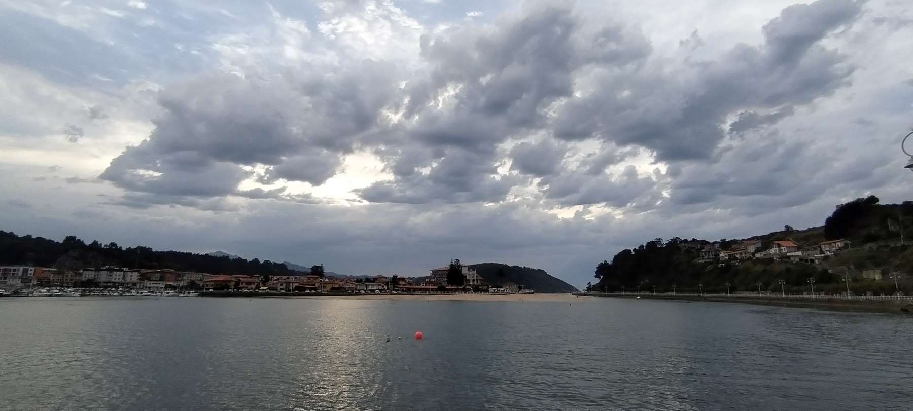 ribadesella asturias paseo marítimo puerto
