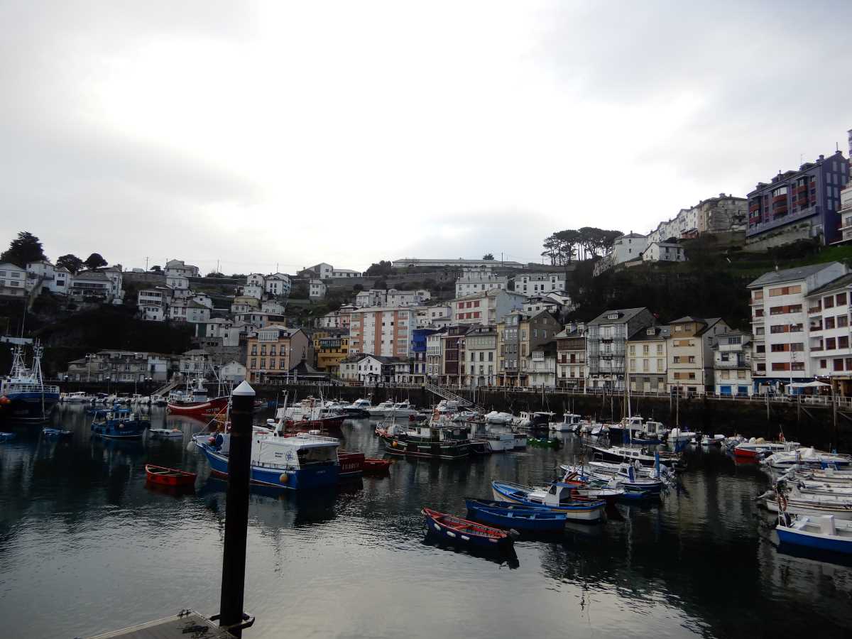 luarca puerto asturias pueblo marinero