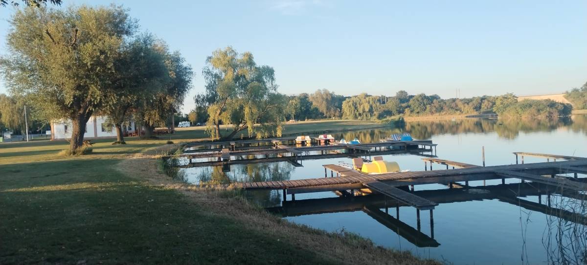 bernhardsthal austria lago area autocaravanas