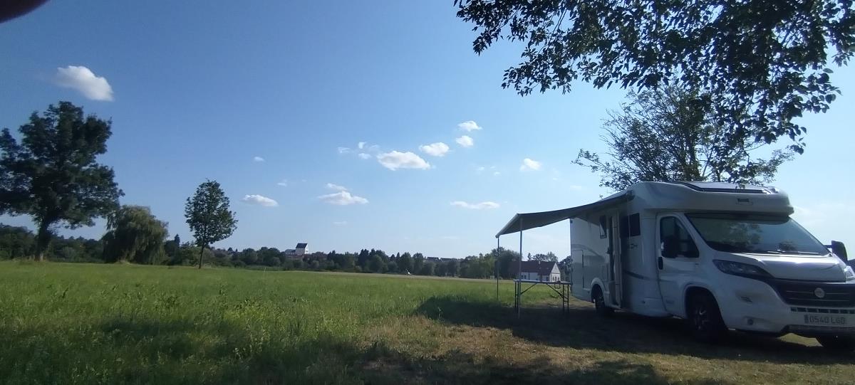 bernhardstahl austria autocaravana campo lago slow travel 