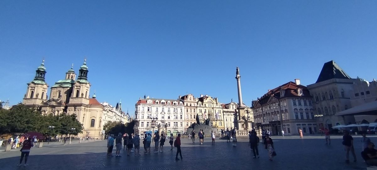 praga chequia centro ciudad plaza reloj 