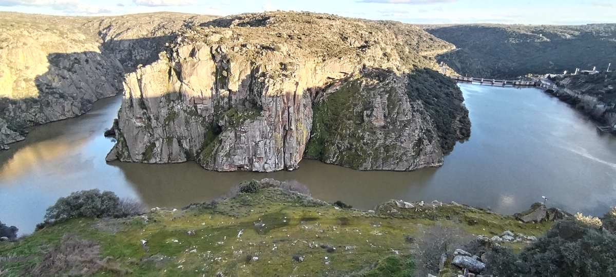 miranda do douro portugal meandro raia rio