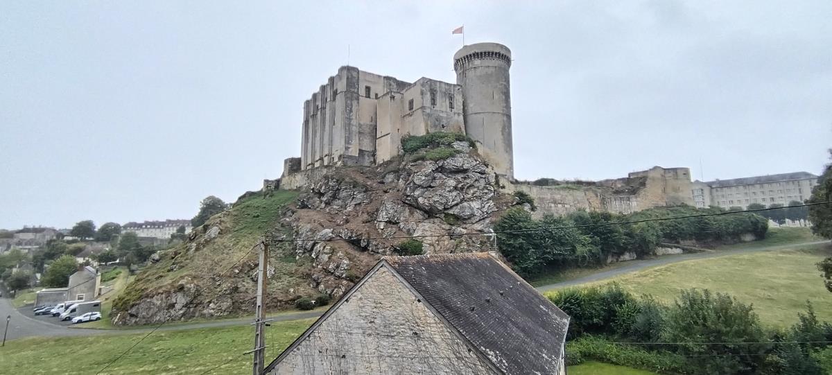 falaise castillo ruta senderismo guillermo el conquistador ruta vistas