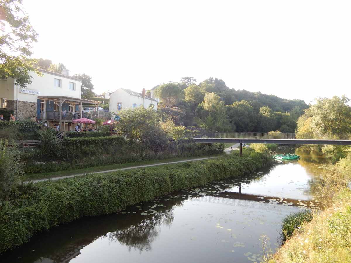 oudon francia lago paseo rio havre loira