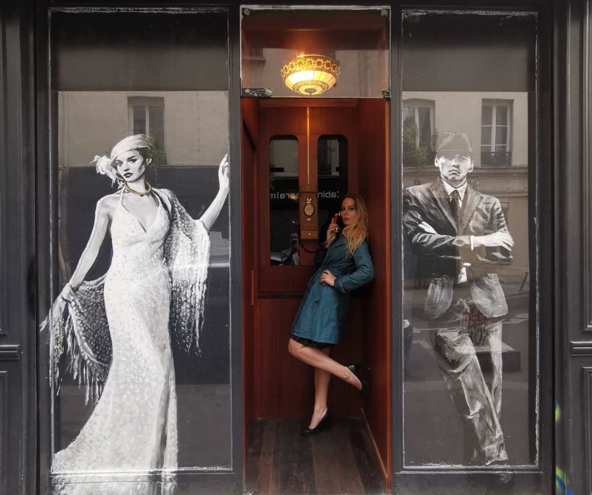 cabina mobster bar paris clandestino coctel